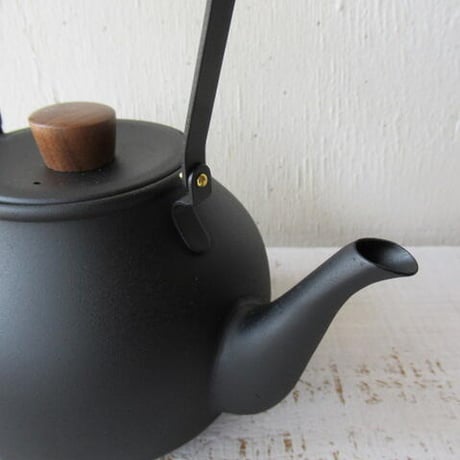 MIYACO / 宮崎製作所　ミヤコ　茶き　急須　大　くろいろ  【ステンレス急須/茶瓶/北欧/シンプル/かわいい/おしゃれ/割れない/国産/日本製/STAINLESS/燕】