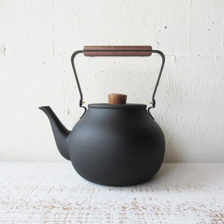 MIYACO / 宮崎製作所　ミヤコ　茶き　急須　大　くろいろ  【ステンレス急須/茶瓶/北欧/シンプル/かわいい/おしゃれ/割れない/国産/日本製/STAINLESS/燕】