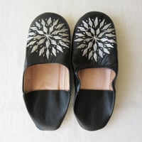 バブーシュ刺繍　３９　黒×白   BABOUCHE made in morocco