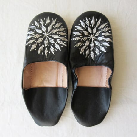 バブーシュ刺繍　３９　黒×白   BABOUCHE made in morocco