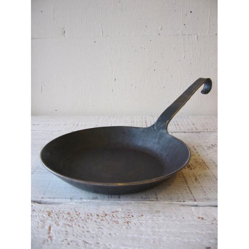 ターク / クラシック フライパン / 1号 Φ18cm | AKI interior space ターク / クラシック フライパン / 1号 Φ18cm | AKI interior space