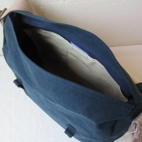 BAGWORKS / POSTMAN2/ NAVY バッグワークス / ポストマン２/ 色：ネイビー