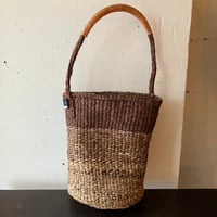 en plus/オンプリュ　バナナサイザルバスケット/SM革巻き１ハンドル　色：ブラウン