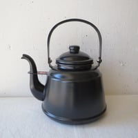 HEARTH DESIGN / RETRO HORO KETTLE 2.3L / BLACK ハース　デザイン / レトロ　ホーロー　ケトル　２．３Ｌ /マットブラック