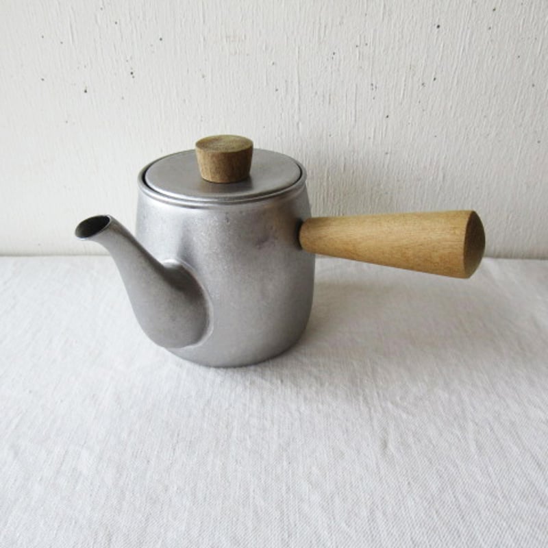 小阿弥　赤絵　角形　茶瓶　急須 小阿弥 赤絵 角形 茶瓶 急須 古赤絵 軽急須 | 協立陶器株式会社