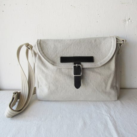 BAGWORKS / POSTMAN・MINI・MISSING PIECE / ポストマン・ミニ・ミッシング・ピース / 色番210-フェザーグレー