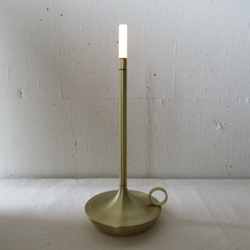 INSTANT LIFT & QUADRACTIVE GOLD セット WICK Gold / ウィック LEDポータブルランプ 色：ゴールド | AKI inter