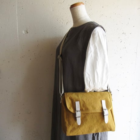 BAGWORKS / POSTMAN2-MINI　　バッグワークス / ポストマン２　ミニ/ 色：マスタード