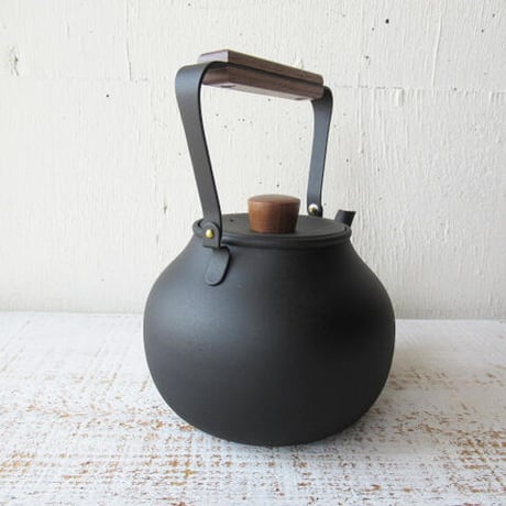 MIYACO / 宮崎製作所　ミヤコ　茶き　急須　大　くろいろ  【ステンレス急須/茶瓶/北欧/シンプル/かわいい/おしゃれ/割れない/国産/日本製/STAINLESS/燕】
