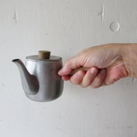 MIYACO / 宮崎製作所　ミヤコ　茶き　急須　小　ざらめ  【ステンレス急須/茶瓶/北欧/シンプル/かわいい/おしゃれ/割れない/国産/日本製/STAINLESS/燕】