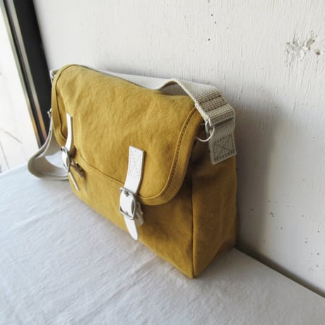 BAGWORKS / POSTMAN2-MINI　　バッグワークス / ポストマン２　ミニ/ 色：マスタード