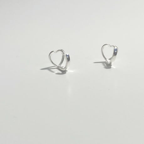 hoop pierce / heart