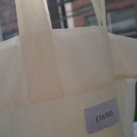 EM/MA Layer01 White