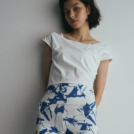LLM25003/White
