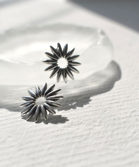 pierce-a02126　SV925 Daisy Flower Pierce