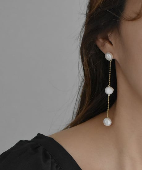 pierce-a02073　SV925 Triple Baroque Pearl Pierce