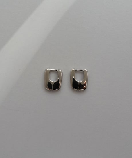 pierce-a02066　SV925 Volume Square Pierce