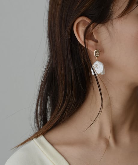pierce-a02072　SV925 Large Baroque Pearl Pierce