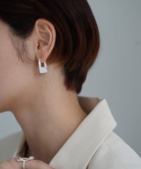 pierce-a02150　SV925  Flat Square Hoop Pierce