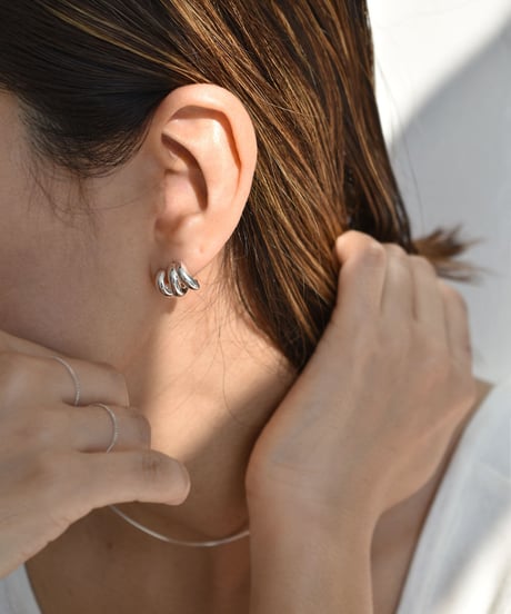 pierce-a02122　SV925 Twist Motif Pierce