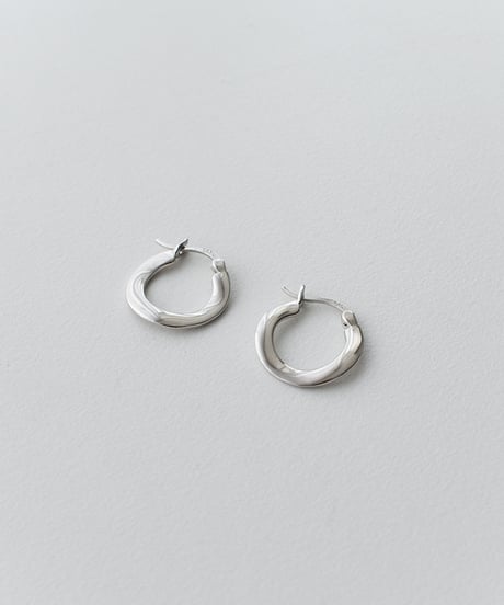 pierce-a02134　SV925 Warp Hoop Pierce