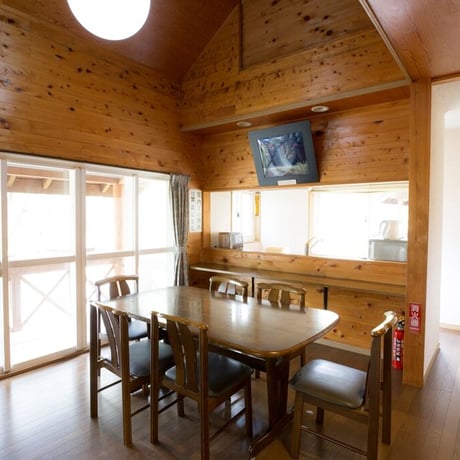 （２１）コテージ8⼈⽤(トイレ、バス、キッチン付き) (駐⾞券1台分付き)【Acoustic Lounge THE CAMP 2026】 in 長野 こだまの森