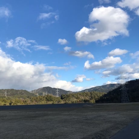 （９）オートキャンプフリーサイト(駐⾞券1台分付き) 【Acoustic Lounge THE CAMP 2026】in 京都　ハピろー！の森