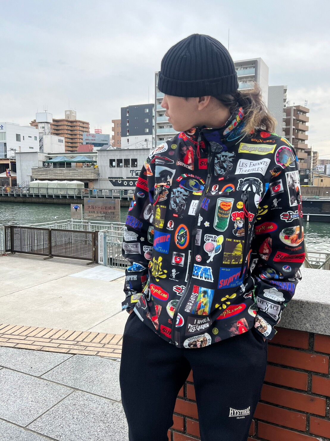 Supreme GORE-TEX Stickers Shell Jacket 