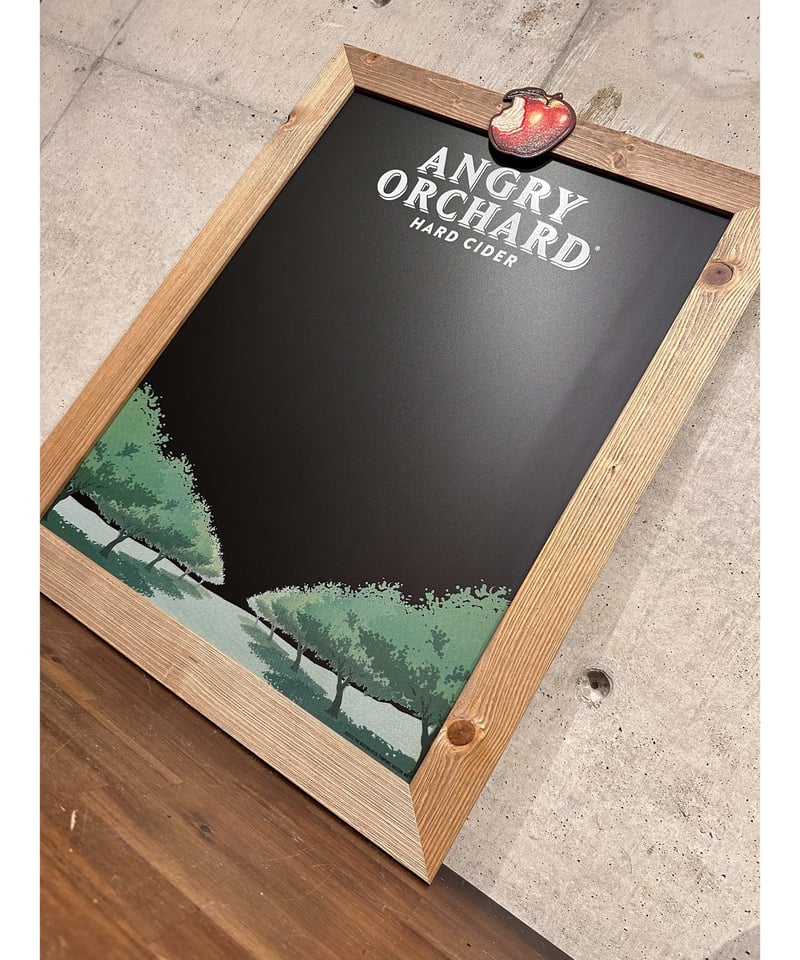 Angry Orchard チョークボード