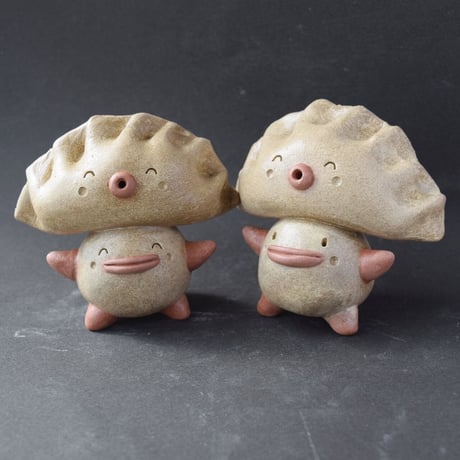 【注文制作品】餃子の神様かな？「ぎょうざぼっくり様」◆土ぼっくりと餃子が合体しちゃいました♪