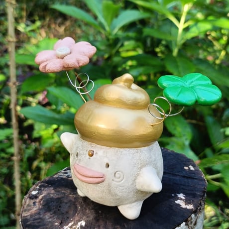 ◆「大金うん君」◆金ウン+四葉のクローバー+花+タイガーアイでなんとも縁起が良い◆