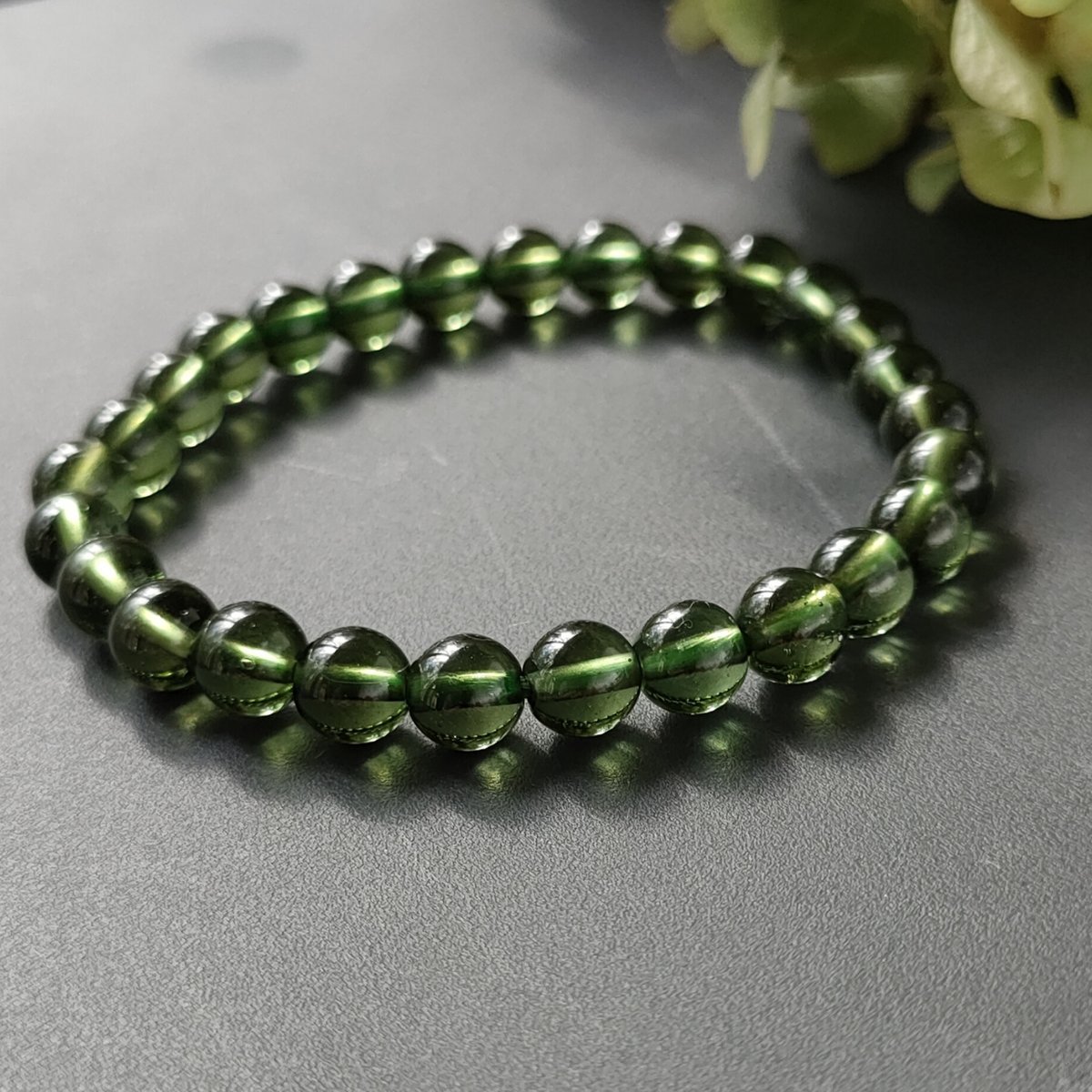 ★モルダバイト 原石ビーズ 17.5×16×10ミリ③(SA) ☆モルダバイト 原石ビーズ 17.5×16×10ミリ③(SA) 高品質]天然