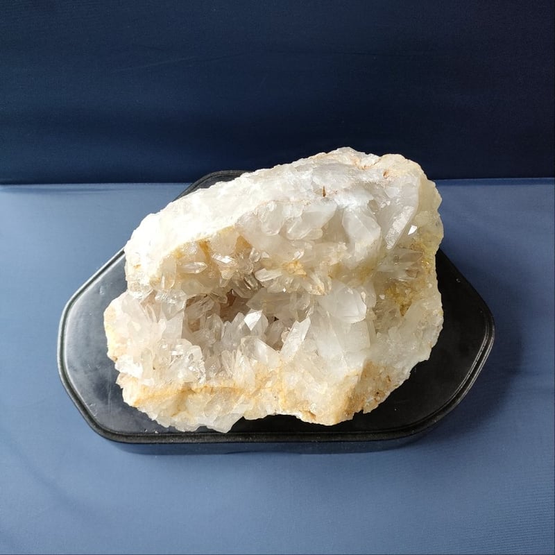 ◇大型◇ブラジル産水晶ジオード(晶洞)◇美しいクラスターが多数生え