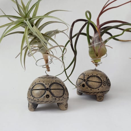 【注文制作品】土偶型エアープランツ用スタンド「土偶ぷらんつ君」◆ペン立てにもなるいかしたやつ♪
