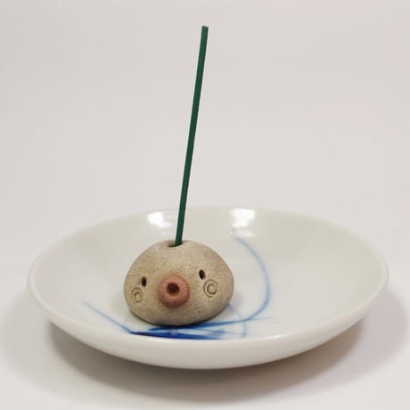 「こーぼ君」つい微笑んでしまうお線香スタンド♪