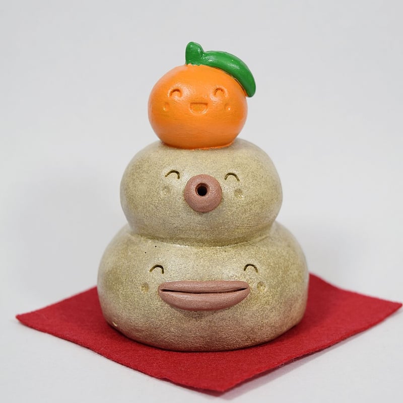 注文制作品】「かがみもち君」お正月だけじゃもったいない。年中飾って幸せ満喫♪ | くらふと一
