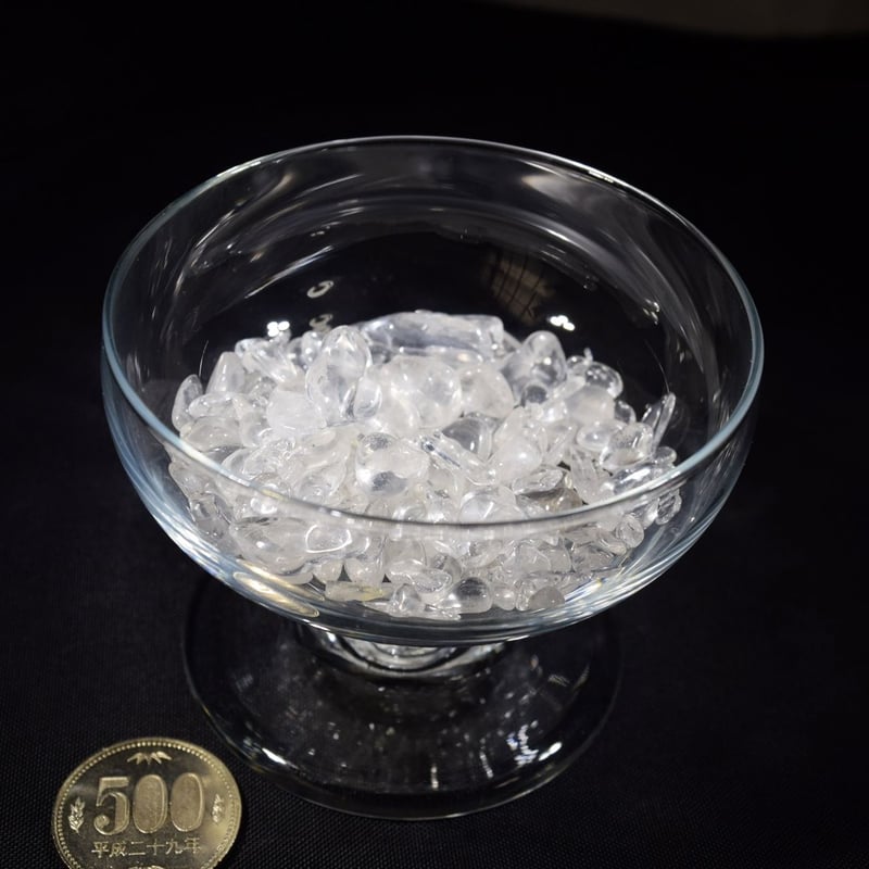 水晶さざれ石・50g」ブレスレット置き・インテリア 水晶さざれ石・50g」ブレスレット置き・インテリア