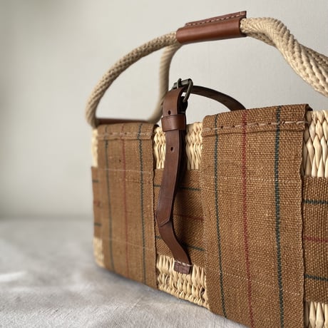 JUTE BELT + leather basketbag