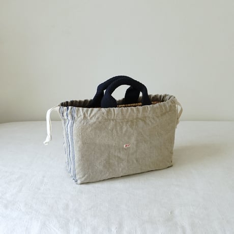 Navy blue tote basket + Antique cloth pouch (blue)
