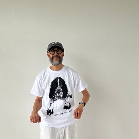 "PAINTS SPANIEL" Tee Shirts WHITE