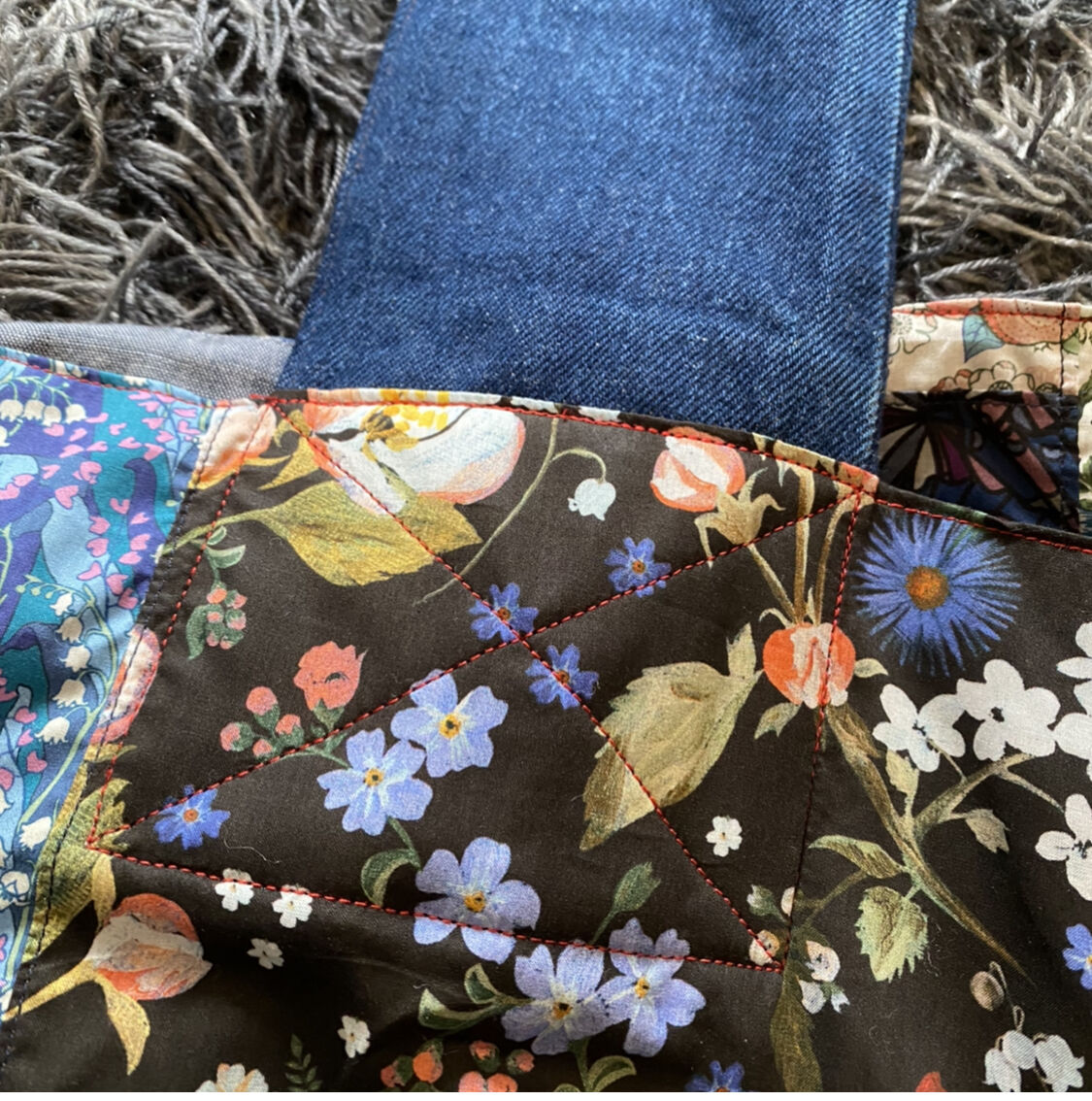 リバティ×デニム ハンドメイドパッチワークバッグ | サリダ