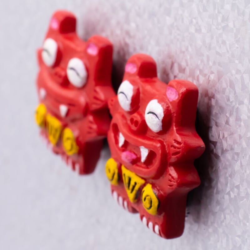 シーサー　壁掛け　魔除け　厄除け　御守り　笑顔　ニコニコ　沖縄 Amazon.co.jp: シーサー 壁掛けシーサー 魔除け 厄除け 御守り