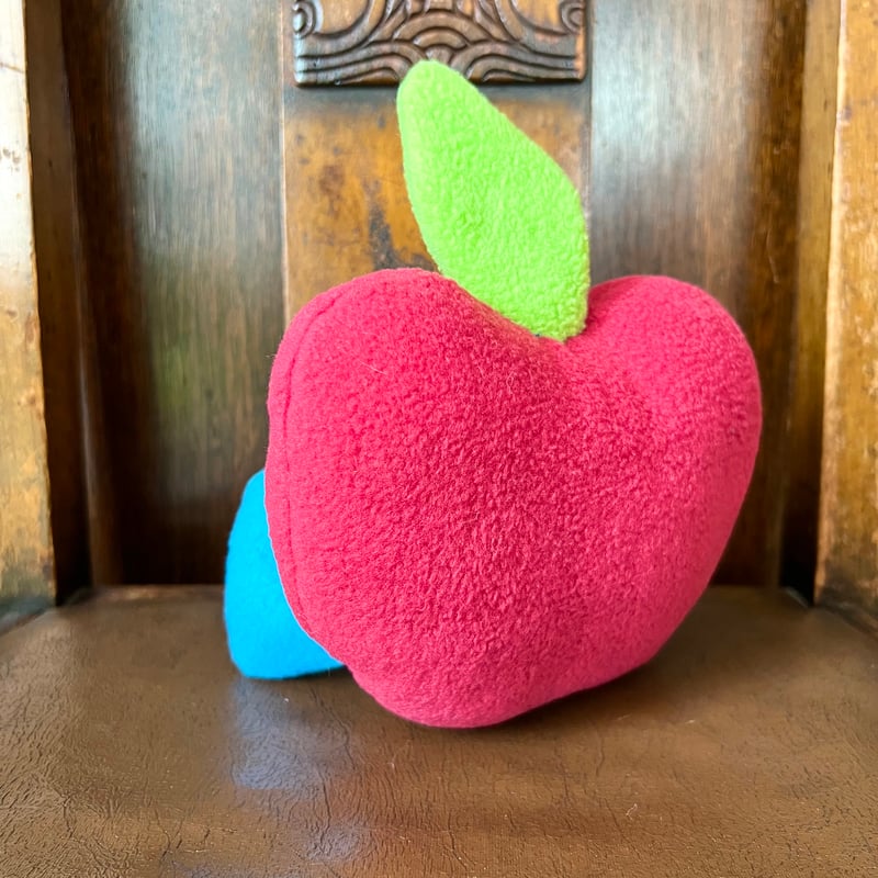 WAN_TAN／ぬいぐるみ「Apple」 | DOMA STORE