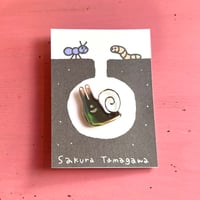 玉川 桜／銀のカタツムリ ピンバッジ