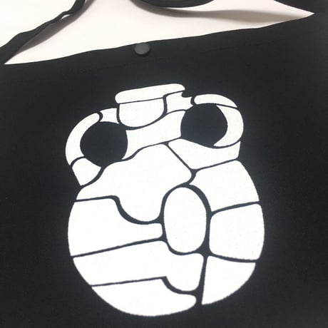 伊波英里／復元壺サコッシュ