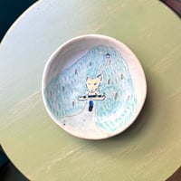 ちえちひろ／小皿「ビューっておりてくるのがすき」