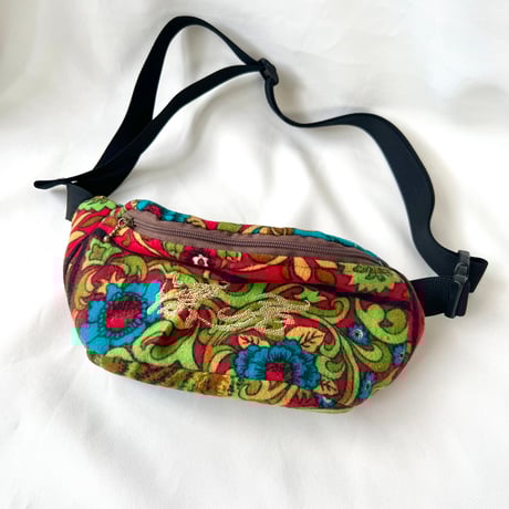 ウエストポーチ | STORES