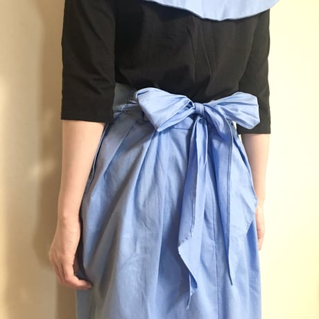 QFD／round collared dress