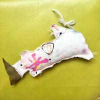 はまぐちさくらこ／ぬいぐるみ「IRUKA IRUKA」