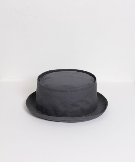 ロールアップブリム ポークパイハット：ダークグレー　Roll Up Brim Pork Pie Hat / Dark Grey
